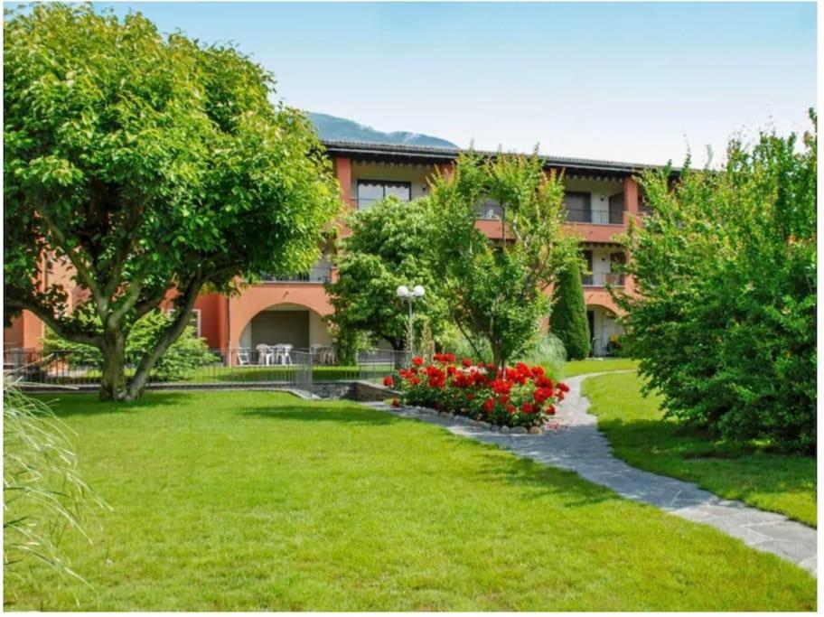Ascona: Residenza Sabrina,App 2.5 Locali E Piscina Apartment Luaran gambar